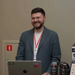 Денис Петров | Сетка — социальная сеть от hh.ru