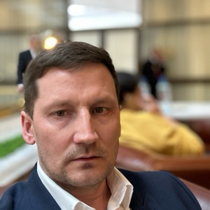 Александр Максимов