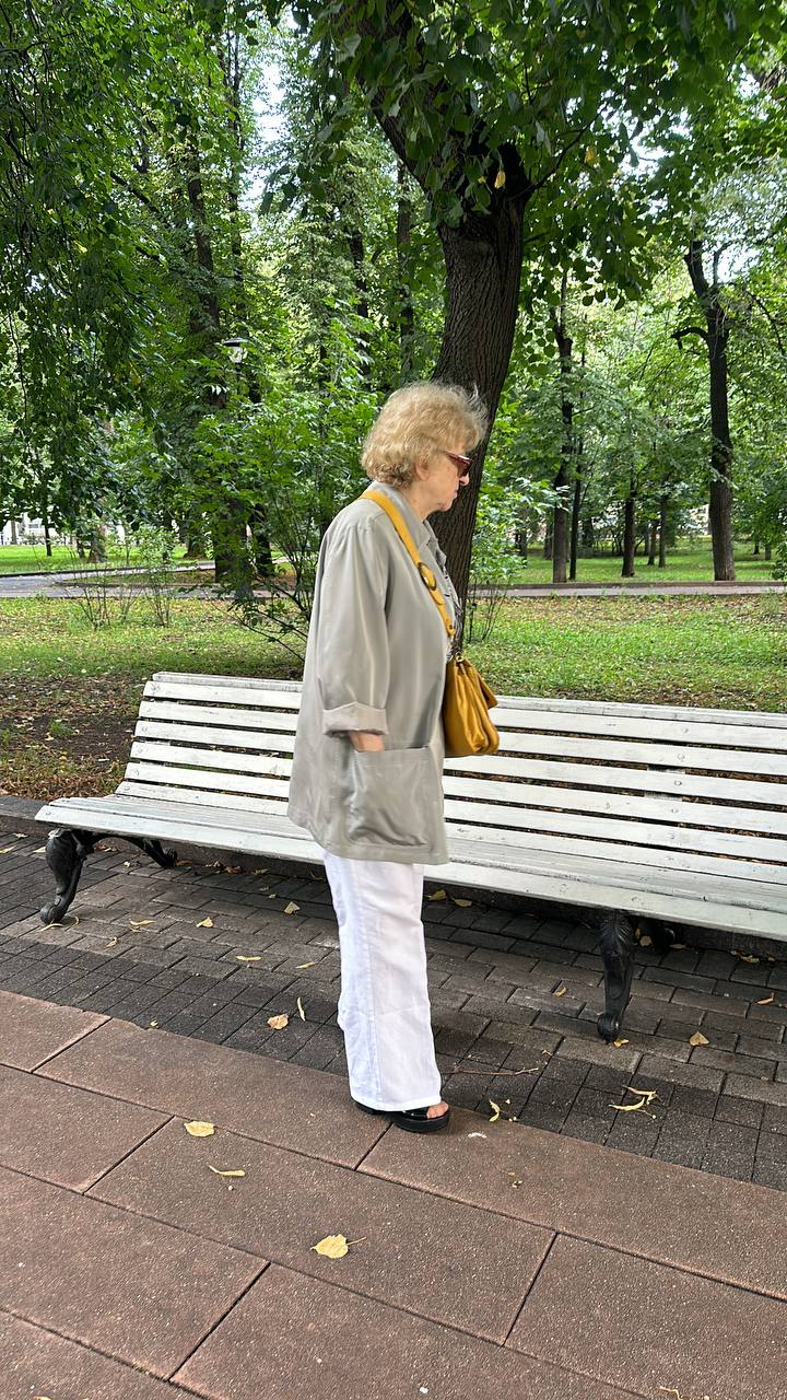 Встретила даму 40+ лет, которая посмотрела последний эфир про здоровье и у нее остались вопросы. Давайте суммирую, что я поняла про управление своим здоровьем, надеюсь что будет полезным: 1 | Сетка — социальная сеть от hh.ru