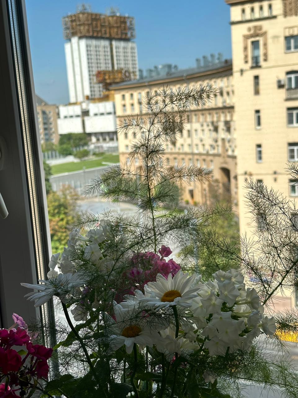 📎 Собрала полезный дайджест с новостей моего канала в телеге:
1. CommunityCanvas - инструмент для тех, кто только погружается в сообщества и пытается понять «из чего они состоят»
2 | Сетка — социальная сеть от hh.ru