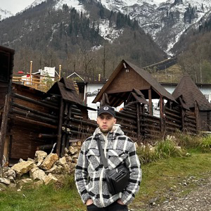 Георгий Папоян