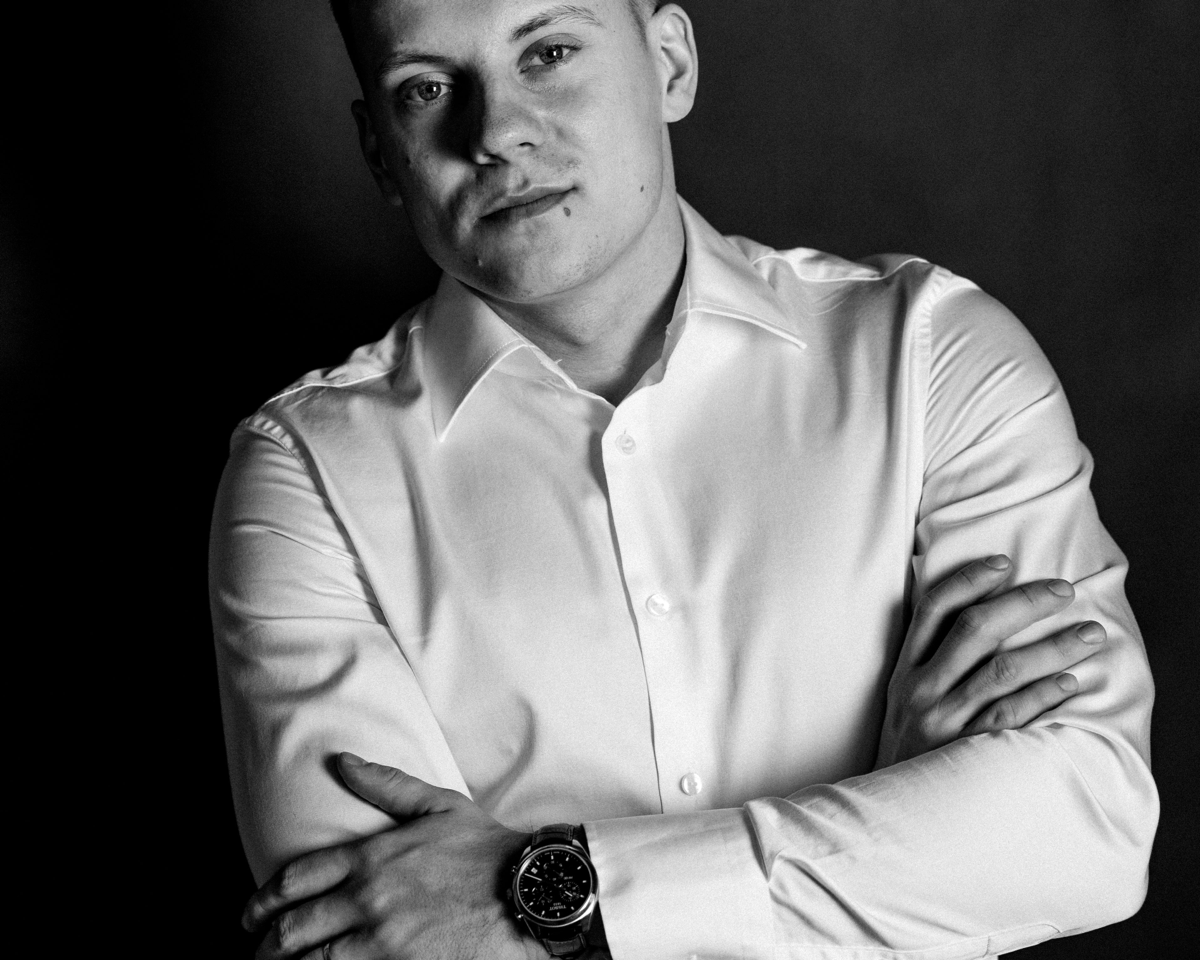 Всем привет!
Я Андрей Рябцев, основатель бизнес клуба - «без галстуков», цель которого - создание сообщества,  в котором не имеют значение должность и статус, а важен сам человек, его мысли и чувства,... | Сетка — социальная сеть от hh.ru