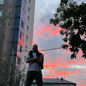 Роман Николаенко