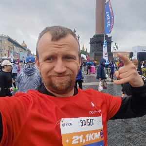 Константин Захаров