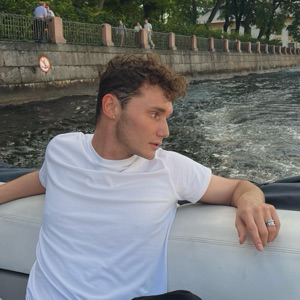 Лев Васильев