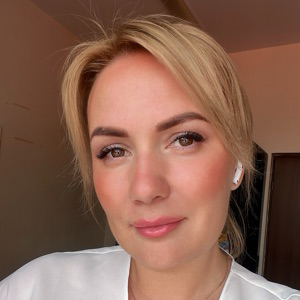 Юлия Перова