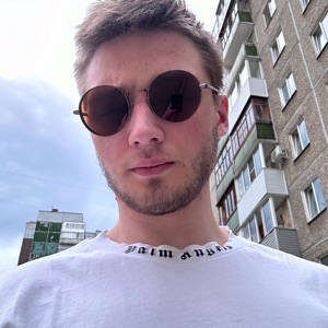 Артем Антипин