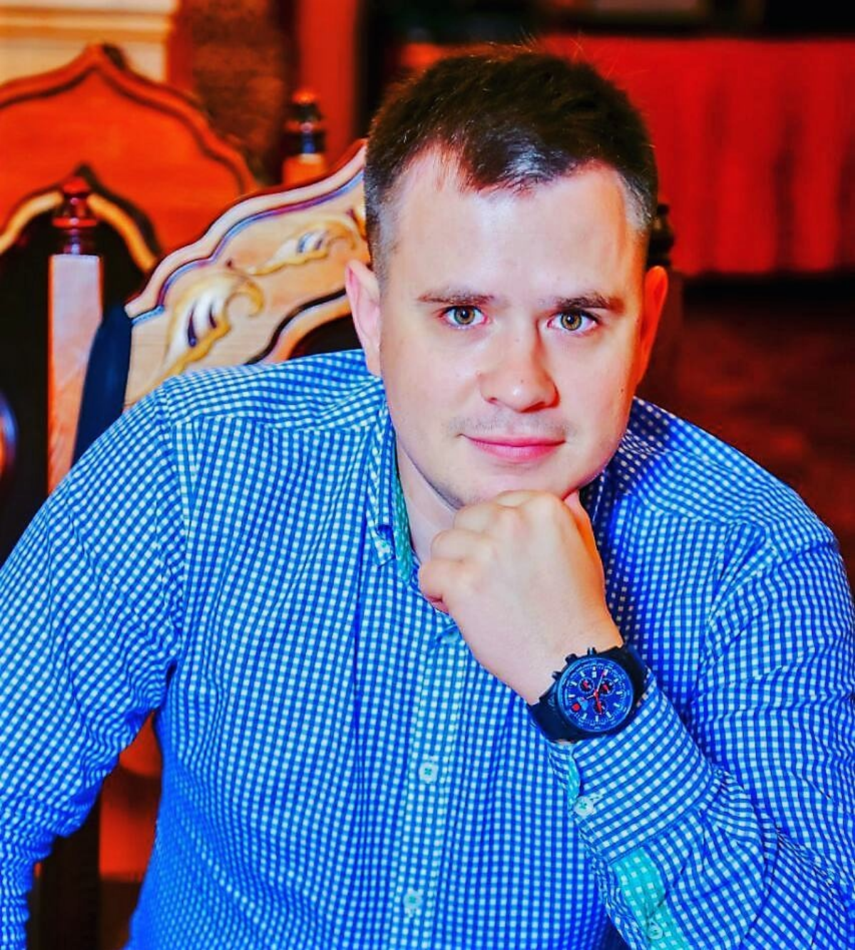 Роман Оленников