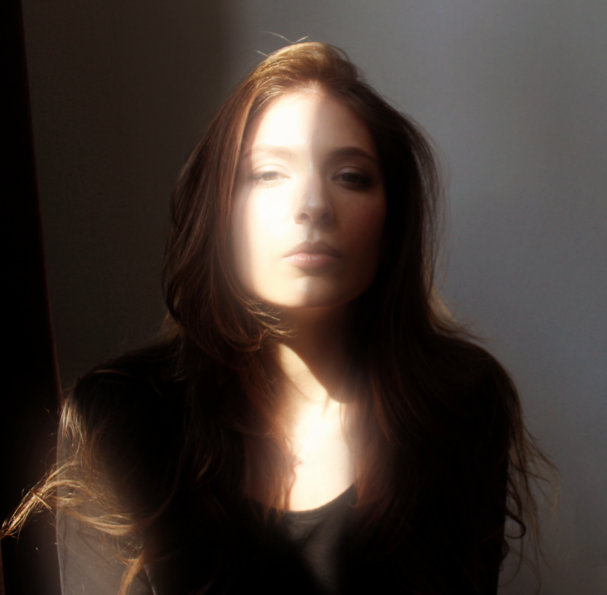 Приветствую, расскажу немного о себе. 
Меня зовут Ирина и в 2016 году я окончила МГОК (бывш МГТТиП), специальность "Дизайн по отраслям, углублённая подготовка" | Сетка — социальная сеть от hh.ru