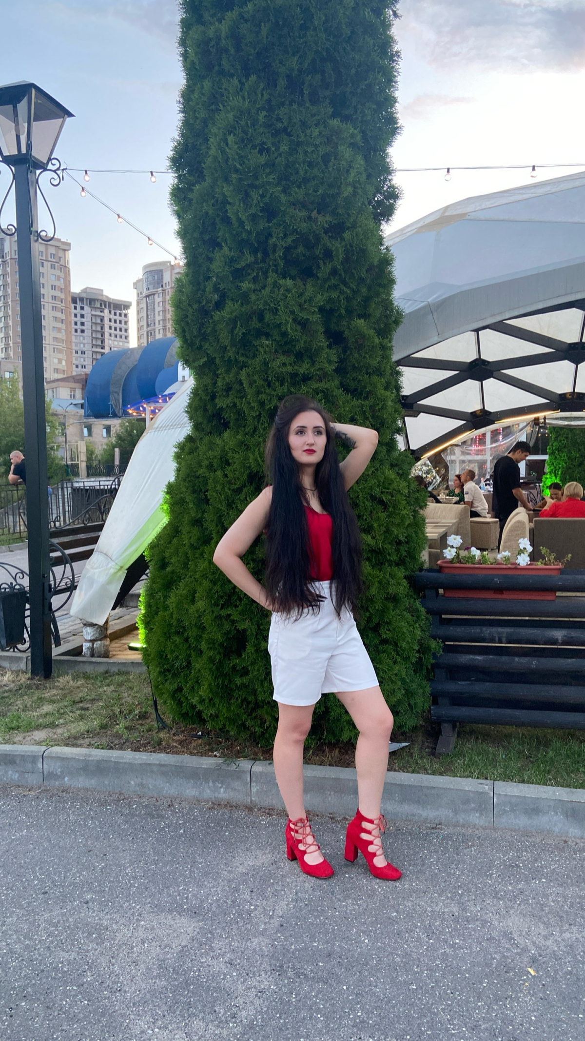 #постзнакомство
Всем привет! Меня зовут Марина.
Я - дипломированный психолог-практик.
Работаю по уникальной методике с подсознанием применяя элементы нескольких видов терапии | Сетка — социальная сеть от hh.ru
