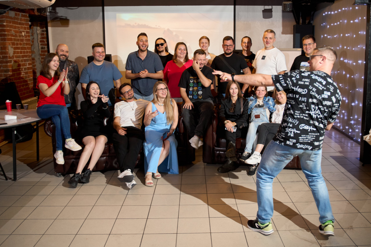 Провел свое первое оффлайн мероприятие. Получилось очень достойно))) буду продолжать
Когда-нибудь дорасту до своей конференции) | Сетка — социальная сеть от hh.ru