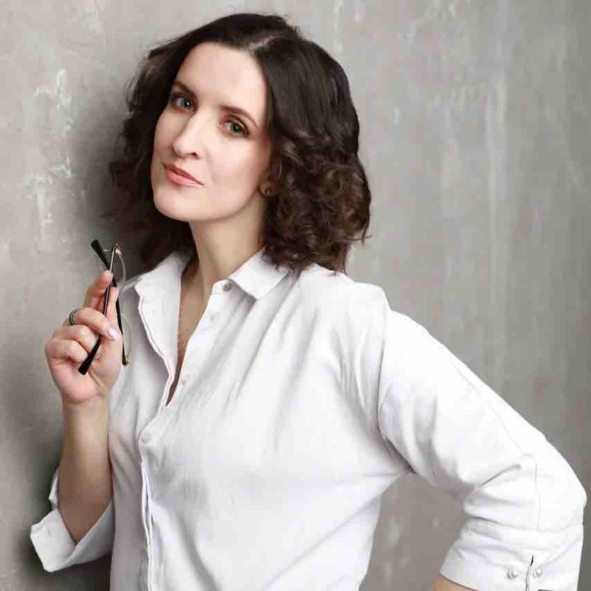 Александра Леонова