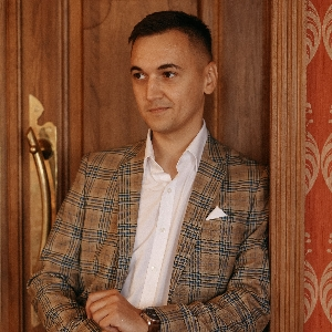Александр Алешин