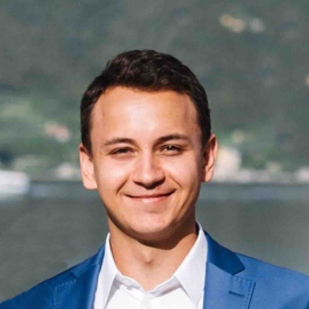 Роман Якунин | Сетка — социальная сеть от hh.ru