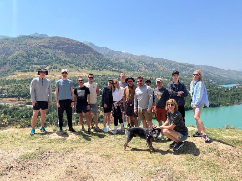 Я привык к тому, что банк — это что-то серьезное, деловое, даже иногда с нотками оптимизма (как иногда делает Алиф) | Сетка — социальная сеть от hh.ru