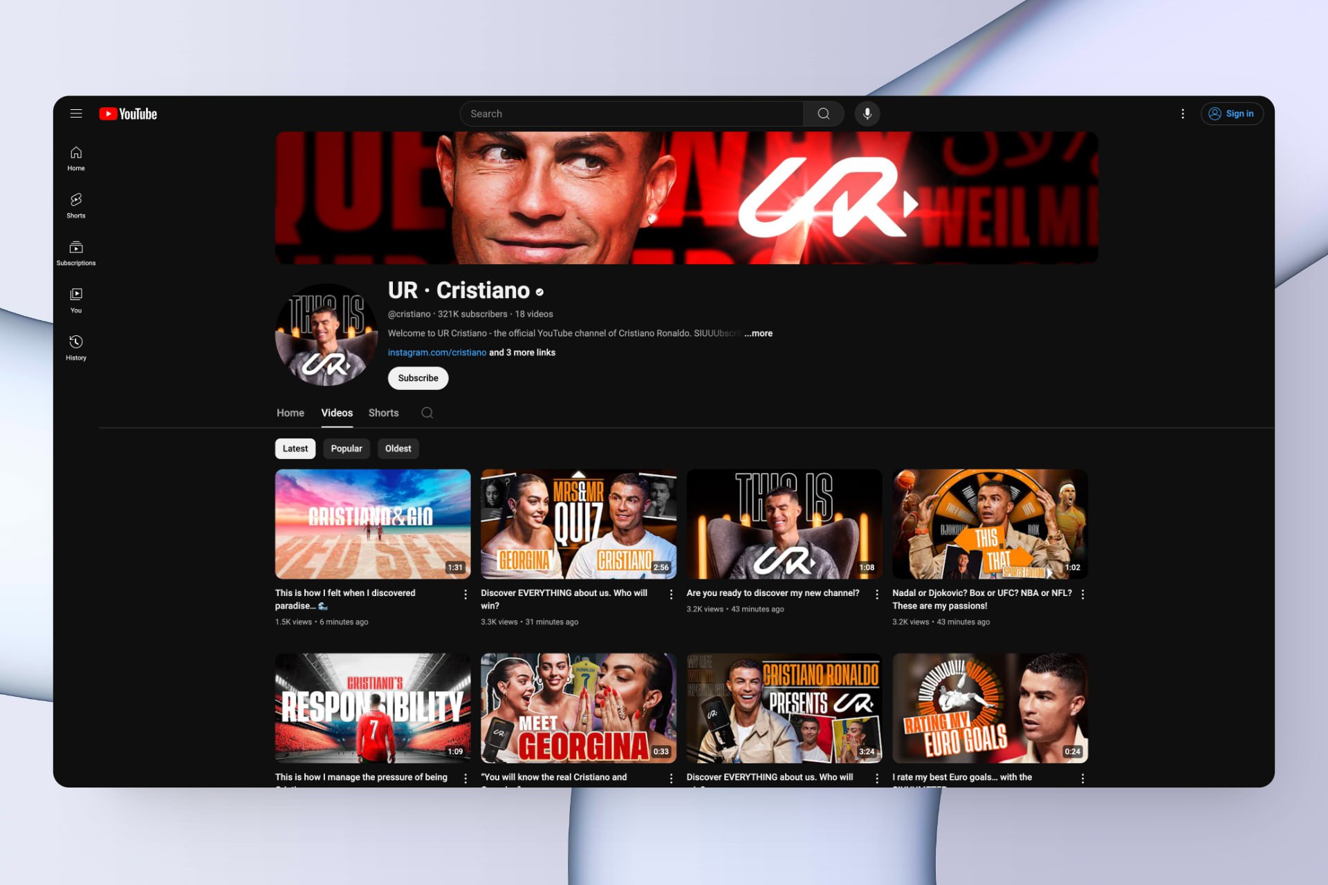 Криштиану Роналду стал ютубером.
Два часа назад запустил свой канал и выложил сразу несколько тизеров предстоящих выпусков — о семье, здоровье, питании, бизнесе и прочих интересах помимо спорта | Сетка — социальная сеть от hh.ru