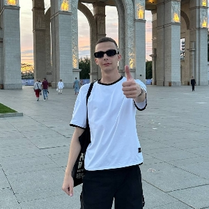 Георгий Белов