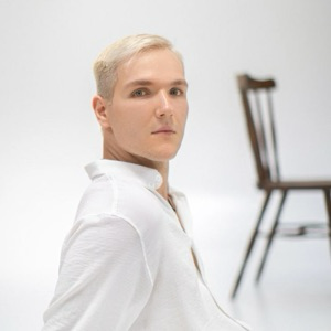 Александр Джикаеви