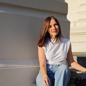 Света Богомолова | Сетка — социальная сеть от hh.ru