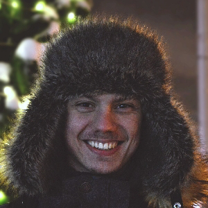 Виктор Манаков