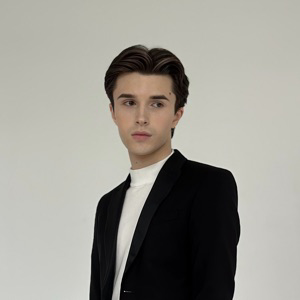 Артем Топунов