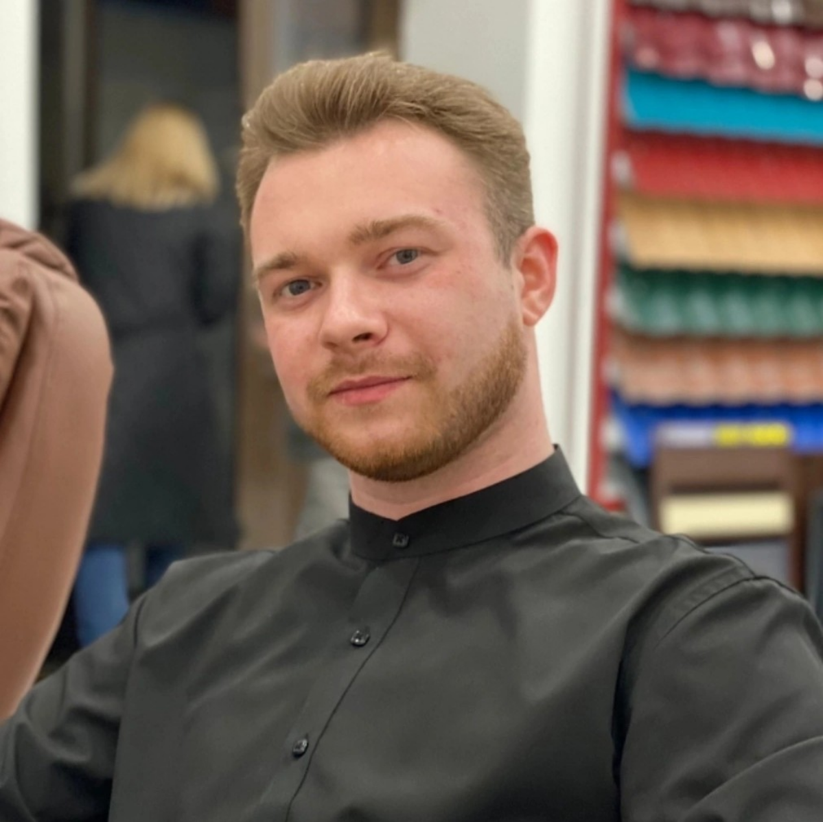 Максим Оглых | Сетка — социальная сеть от hh.ru