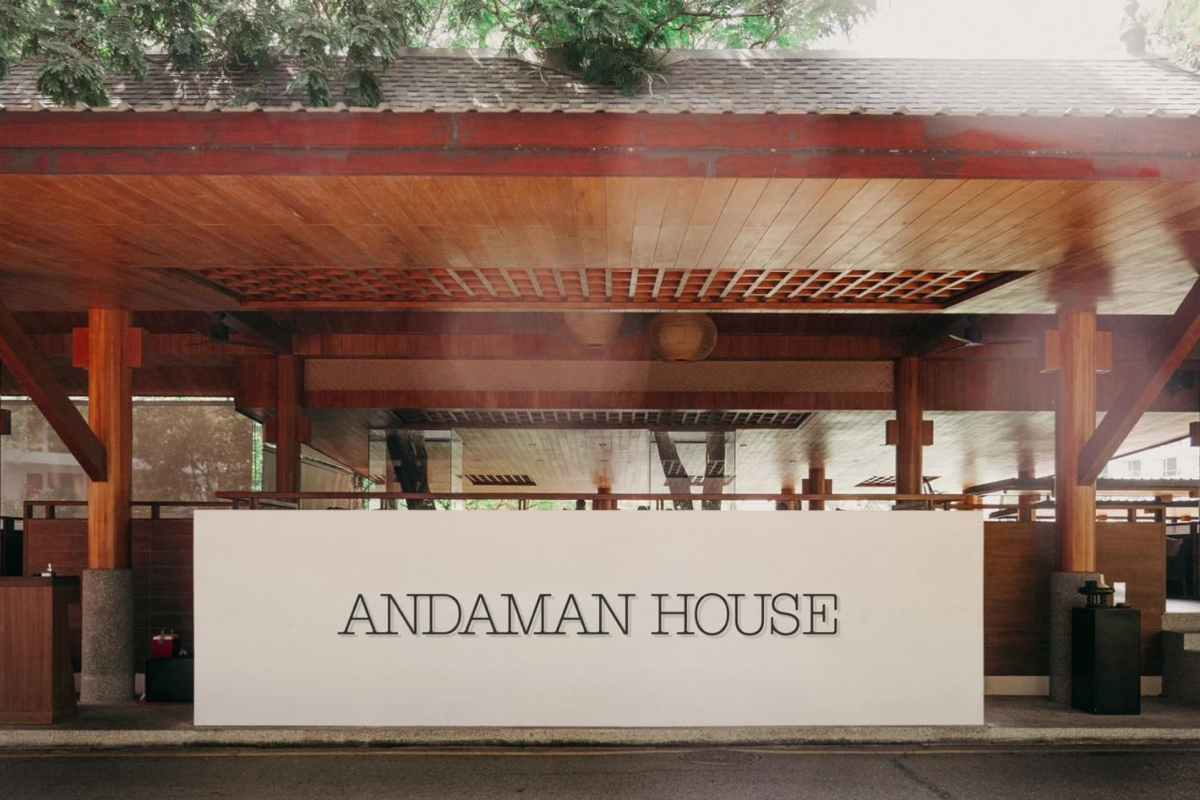 Фирменный стиль Andaman House — закрытого пляжного клуба на Пхукете
Айдентика очень выдержанная, в её основе — самодельная тонкая низкоконтрастная антиква в сочетании с лаконичной и благородной палитр... | Сетка — социальная сеть от hh.ru