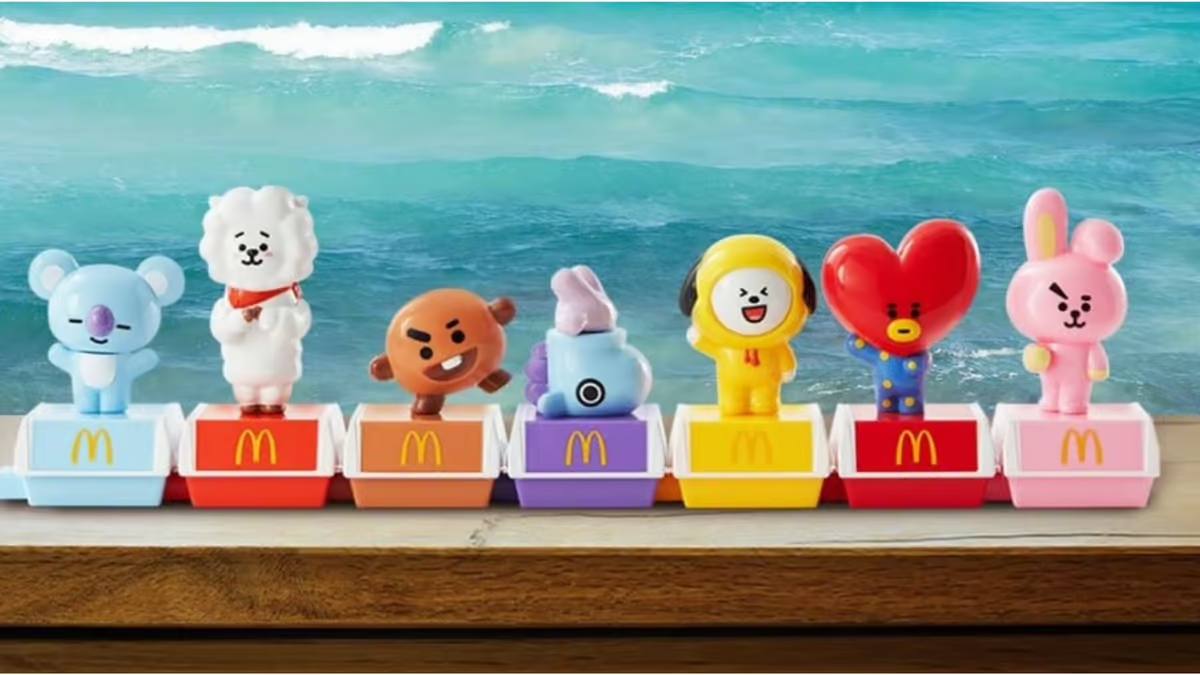 McDonald's выпустил лимитированные игрушки Happy Meal с BTS BT21! В отличии от обычных наборов, игрушку в этом можно выбрать самостоятельно за отдельную плату — $10 (~900 рублей) | Сетка — социальная сеть от hh.ru