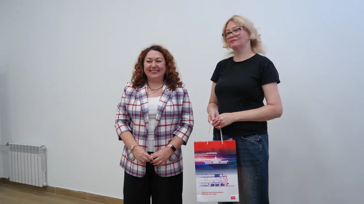 Россия - страна железных дорог. Я очень люблю путешествовать на поезде. Под стук колес я отдыхаю. Люблю чай из подстаканника и задушевные разговоры со случайными попутчиками | Сетка — социальная сеть от hh.ru