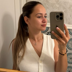 Анна Новикова