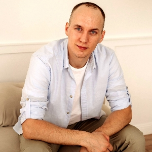 Артем Лучников