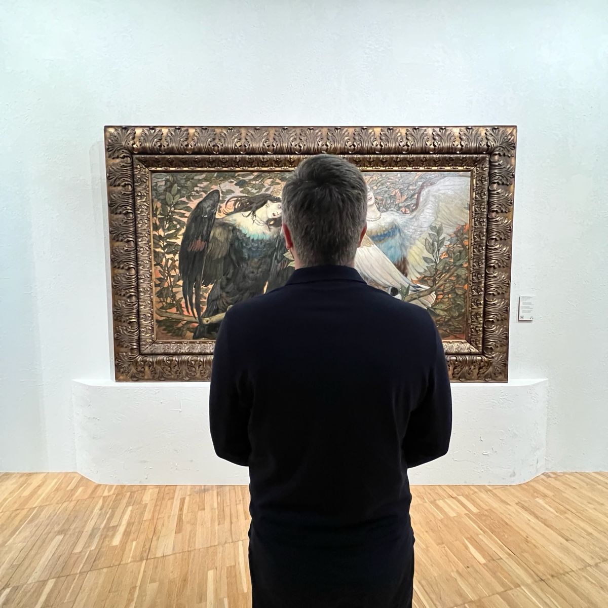 Любимая картина.
«Сирин и Алконост. Песнь радости и печали» — картина Виктора Васнецова, написанная в 1896 году. | Сетка — социальная сеть от hh.ru