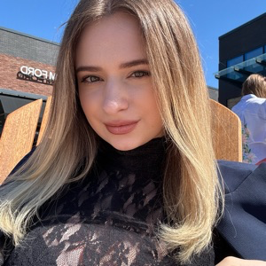 Милана Леонова