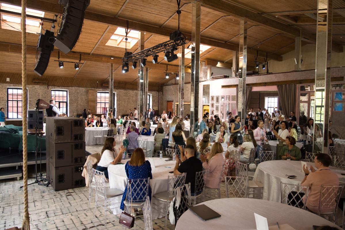 Начало делового сезона не за горами. Подраскачали мозги на конференции Hr лето | Сетка — социальная сеть от hh.ru