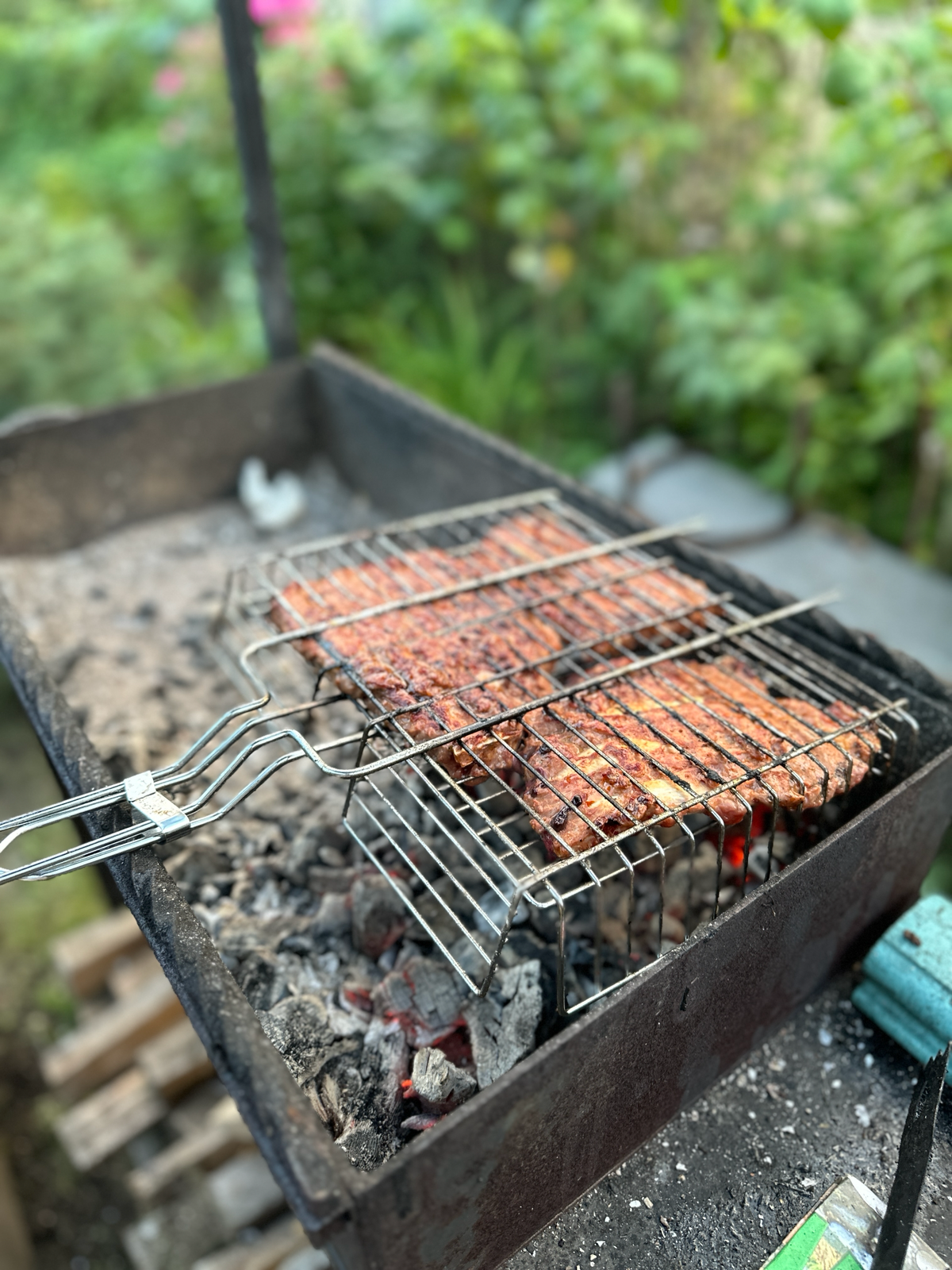 Все пишут о работе, бизнес хаках и прочем, а я закину ребер в ленту🥩🍖
Всем кайфовых выходных🙌🏻👌🏼 | Сетка — социальная сеть от hh.ru