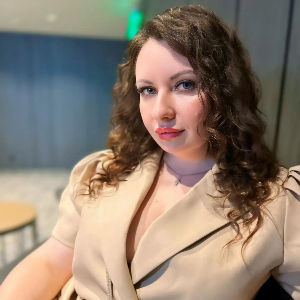 Юлия Колесникова | Сетка — социальная сеть от hh.ru