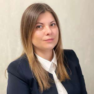 Эсмира Гюльмамедова | Сетка — социальная сеть от hh.ru