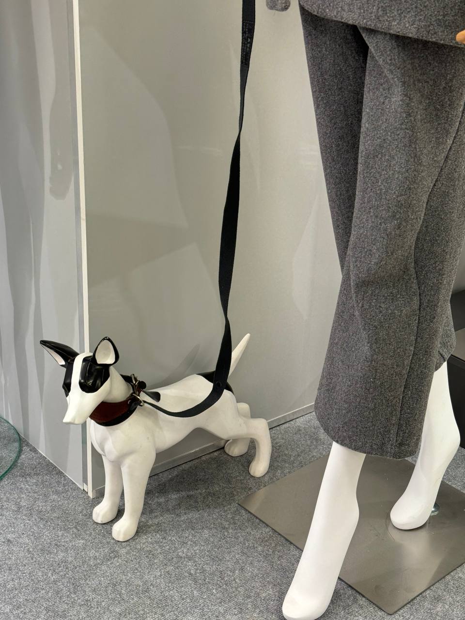 Первый день выставки подходит к концу. Команда PROfashion активно готовит для вас репортажи, а пока мы решили поделиться атмосферой мероприятия! | Сетка — социальная сеть от hh.ru