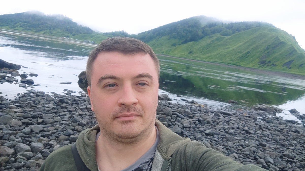 #постзнакомство
Всем привет!
Я - продакт, который насмотрелся всякого😆. Работал в разных сферах - медиа, маркетинг и экосистемы продаж, proptech, системы безопасности | Сетка — социальная сеть от hh.ru
