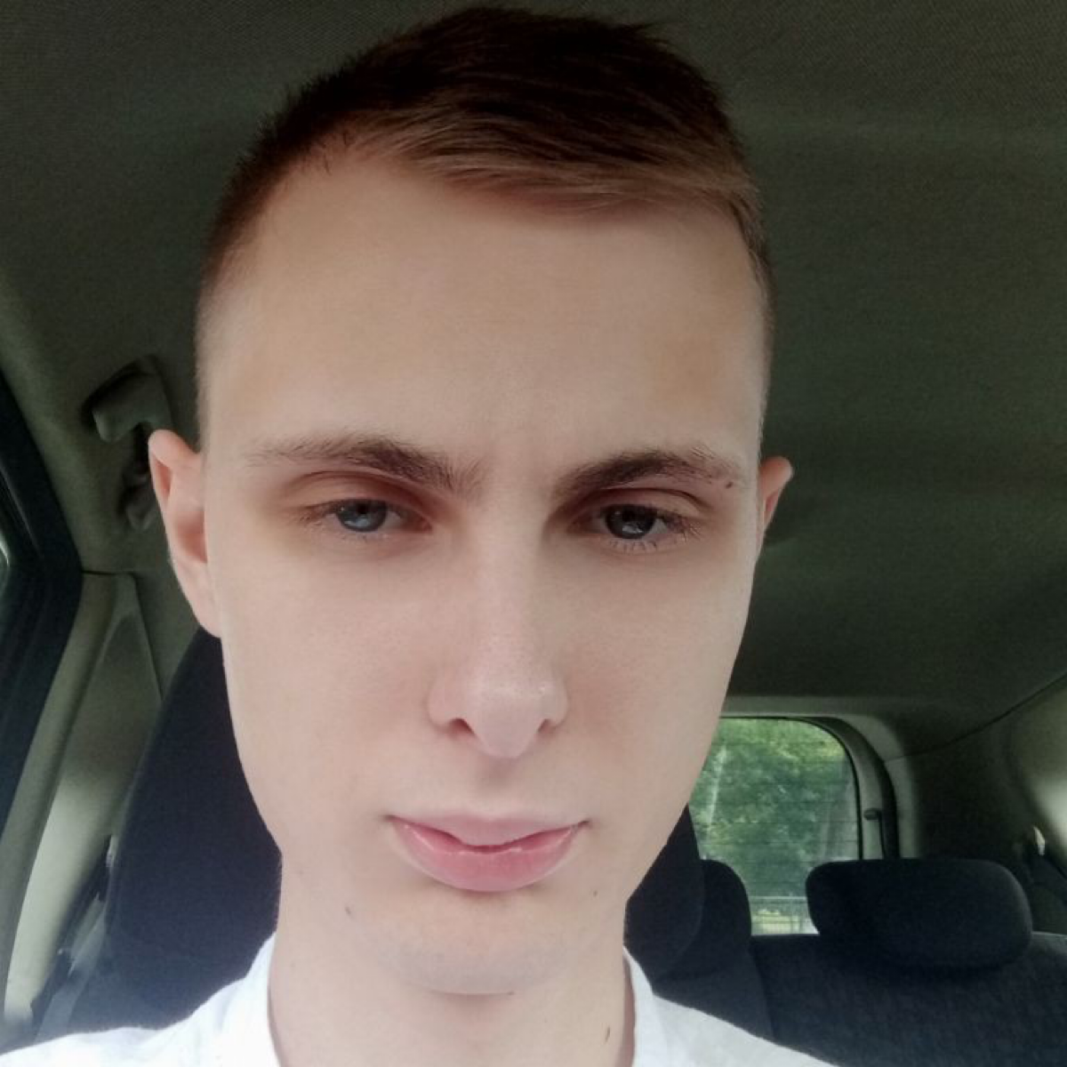 Юрий Николаев