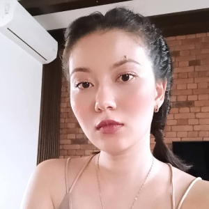 Марина Ли
