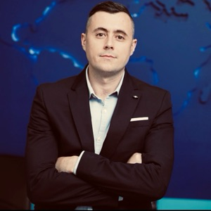 Денис Казанцев