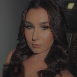 Анна Лазарева