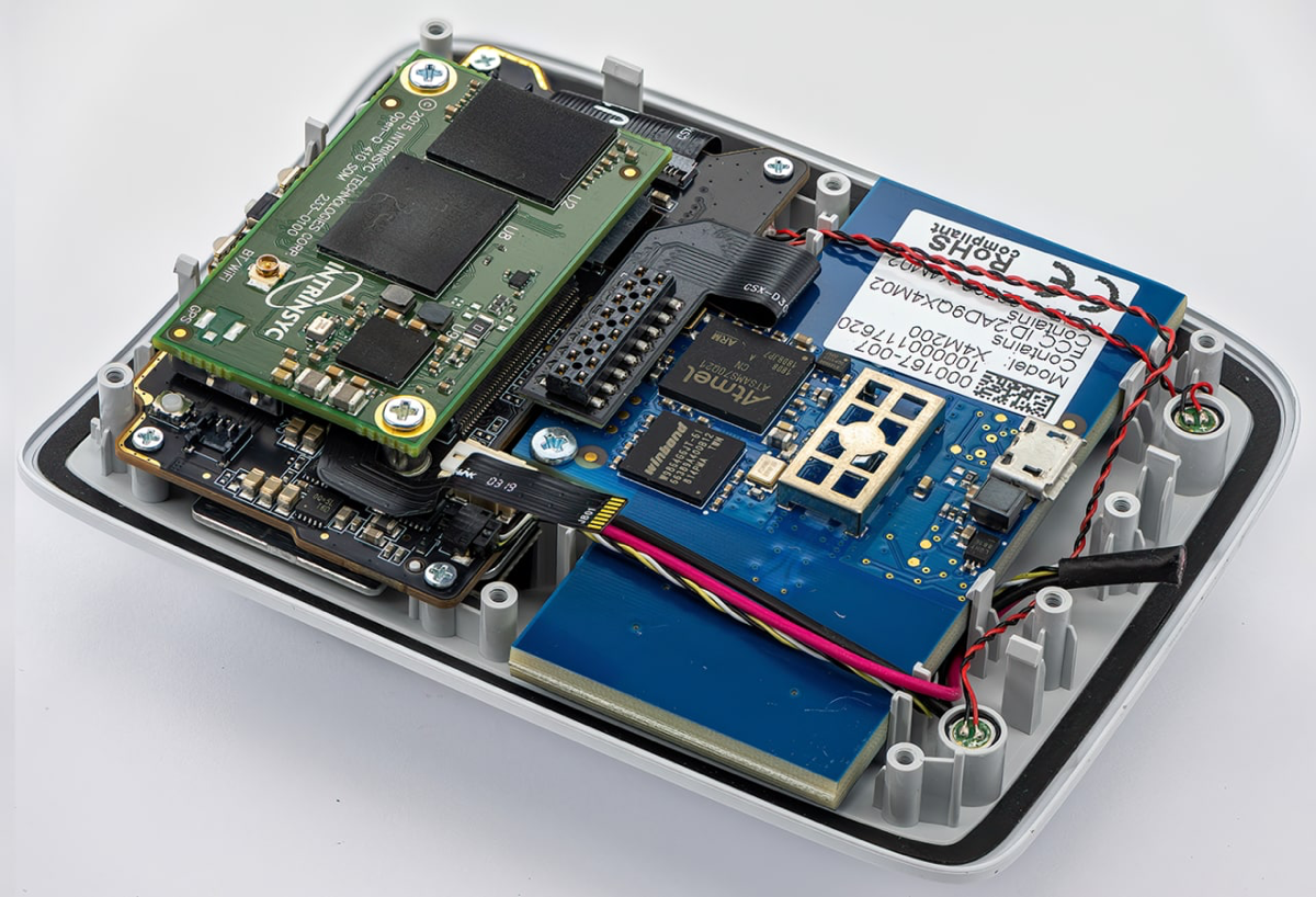 Сверхреалистичные визуализации радионяни Miku | Сетка — социальная сеть от hh.ru