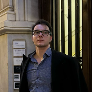 Илья Потапов