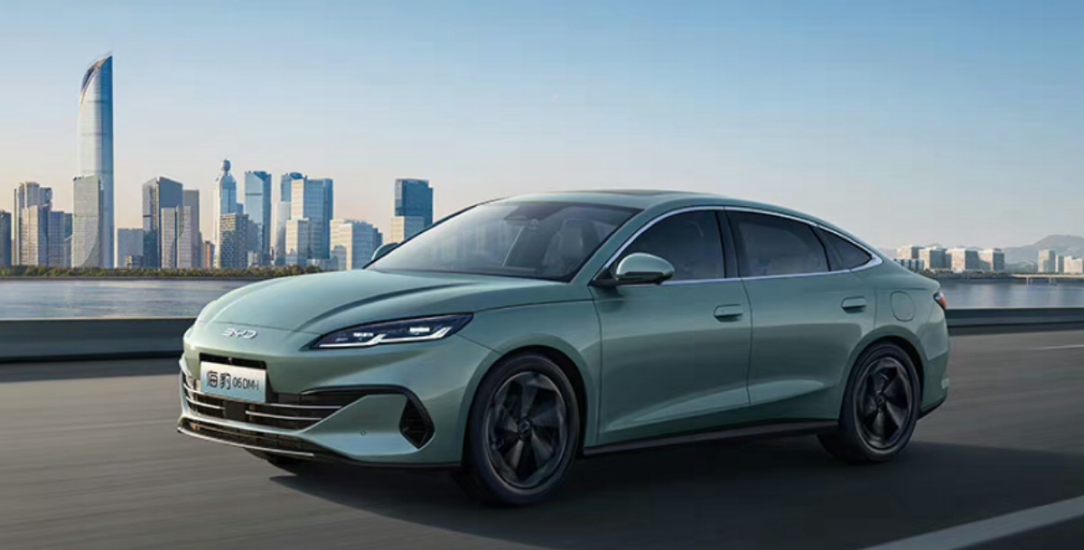 BYD Seal 06 DM-i  - гибридный седан от китайской компании BYD, который сочетает бензиновый и электрический привод | Сетка — социальная сеть от hh.ru