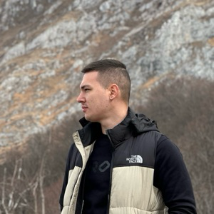 Андрей Су