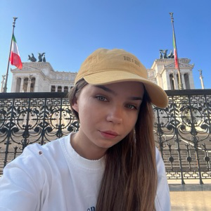 Карина Бердник