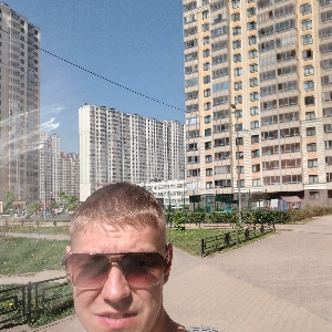 Виталий Сивухин