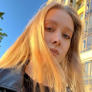 Юлия Белова